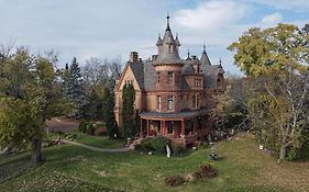 The Henderson Castle 3*
